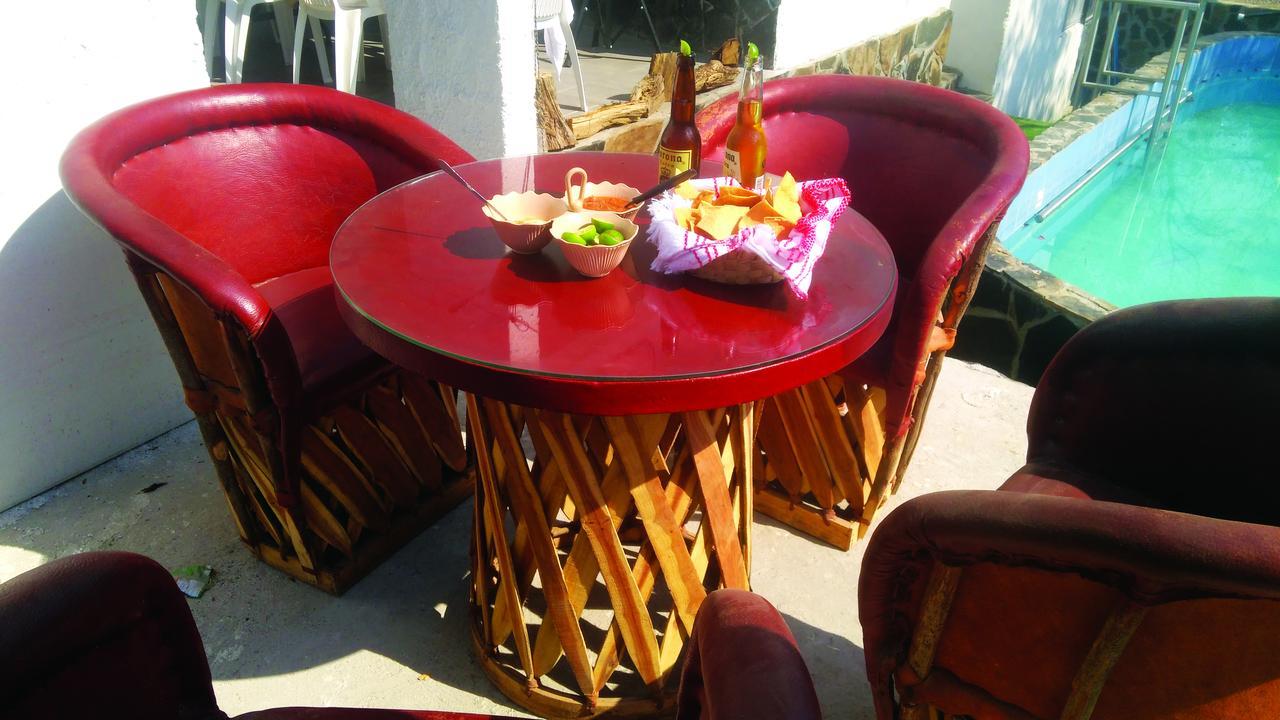 טמאסופו Hotel Falcon מראה חיצוני תמונה