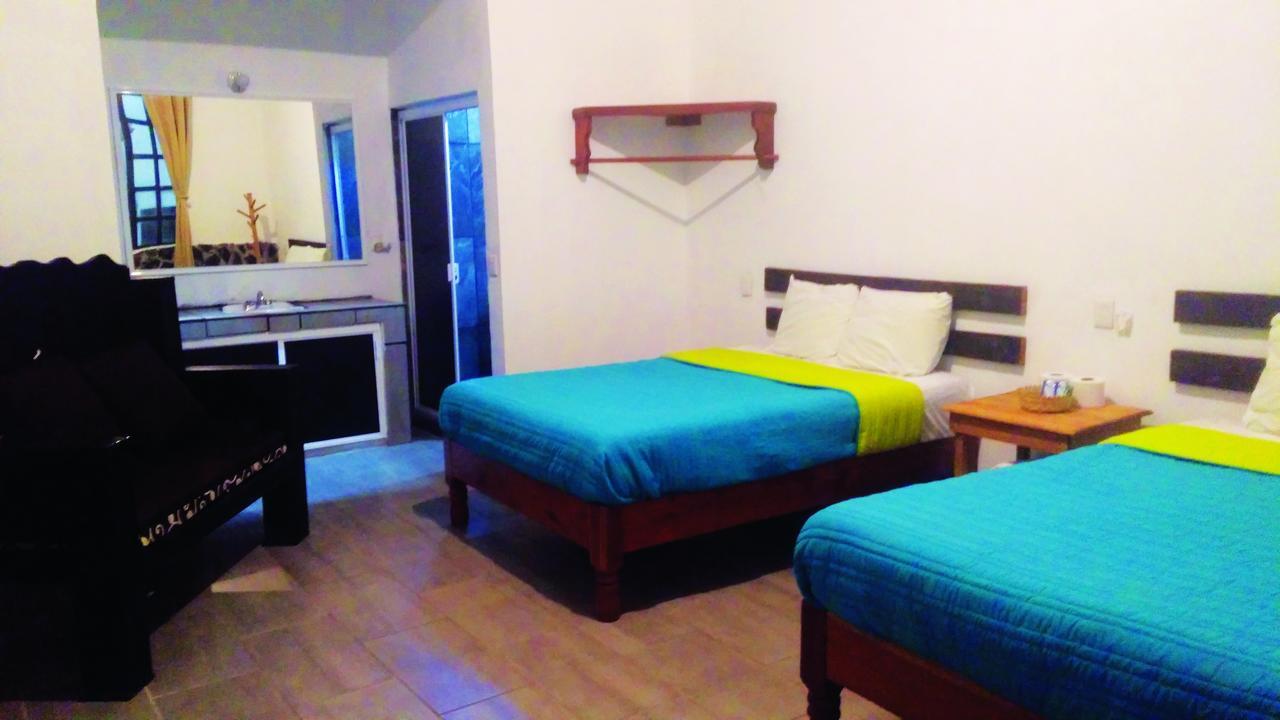 טמאסופו Hotel Falcon מראה חיצוני תמונה