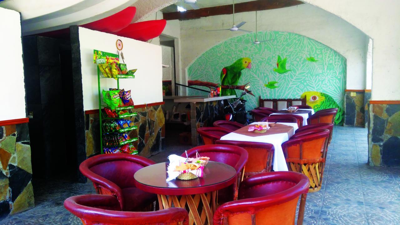 טמאסופו Hotel Falcon מראה חיצוני תמונה
