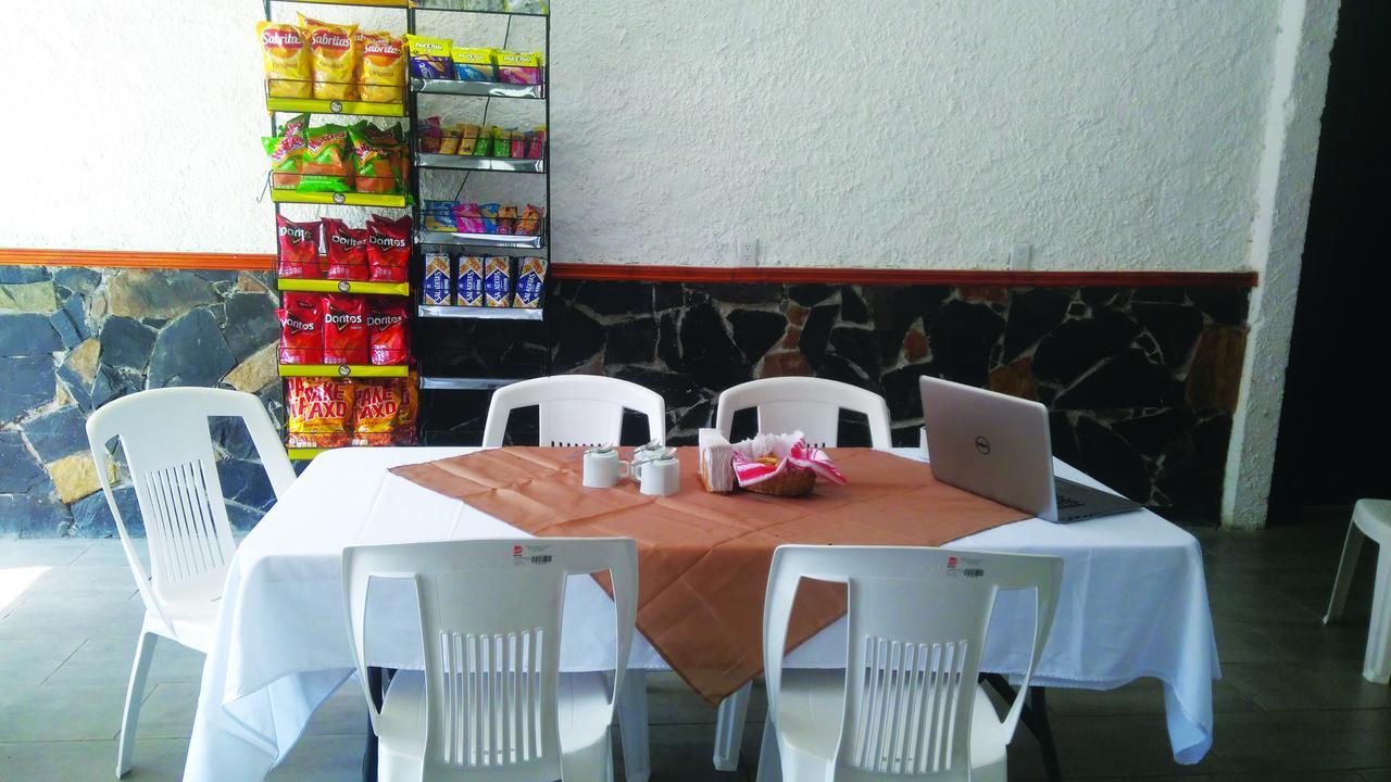 טמאסופו Hotel Falcon מראה חיצוני תמונה